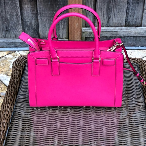 NWT Michael Kors md Dillon ultra pink handbag - Picture 8 of 8